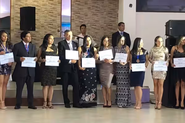 corporativo horizontal 2